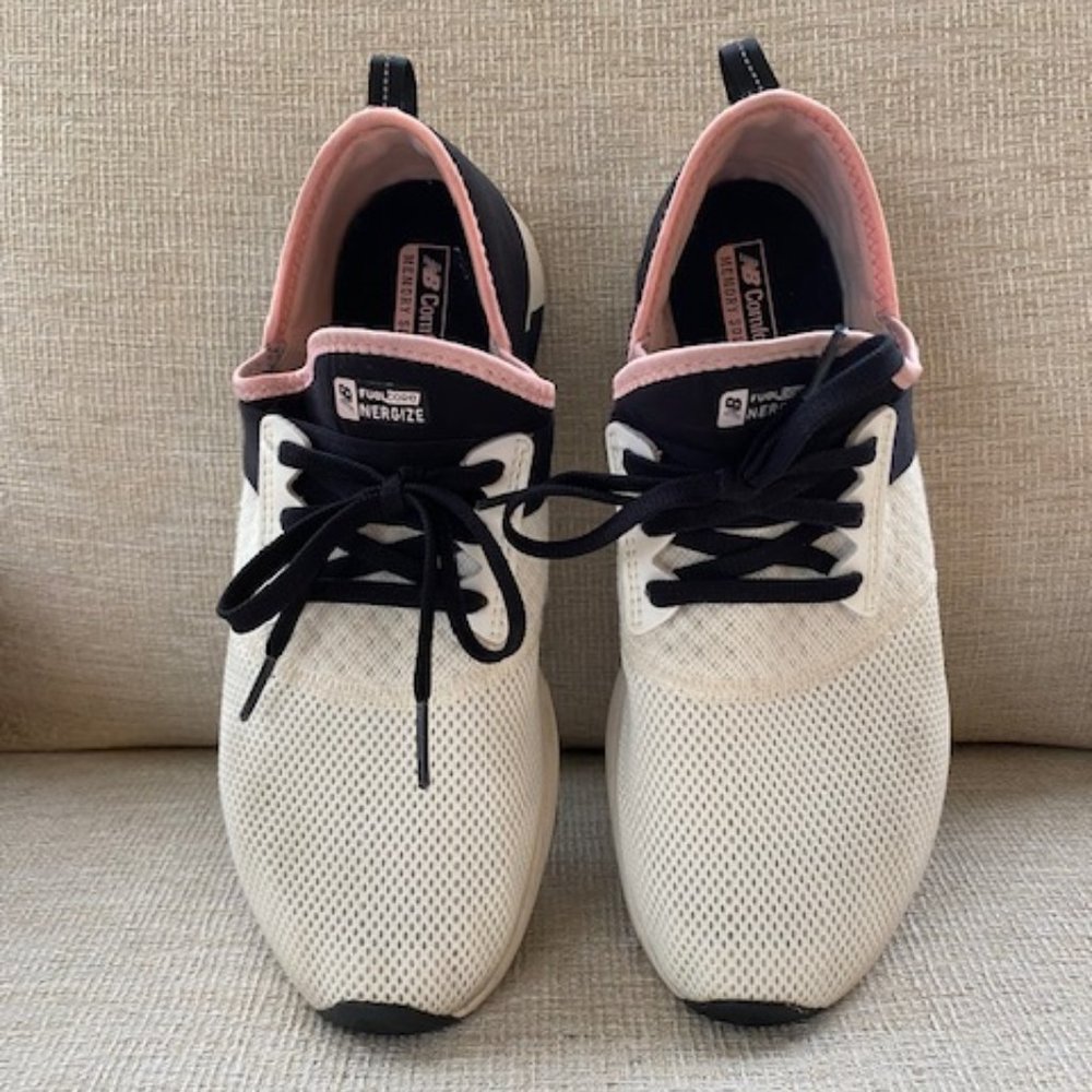 NEW BALANCE Women's Athletic Shoe Comfort Insert Memory Sole SZ 9.5